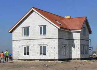 Отделка фасада дома из газобетона плитами полифасад полифасад для отделки домов из ячеистых блоков